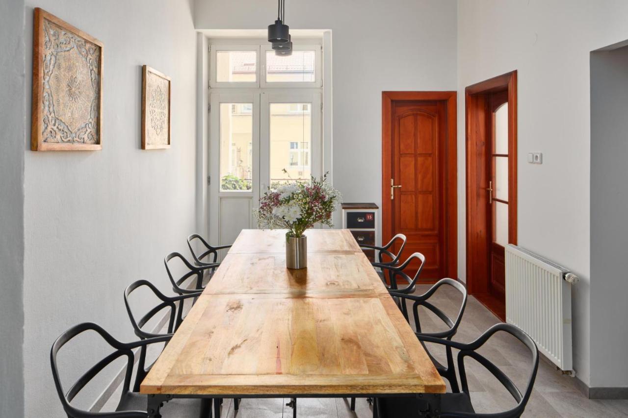 Prague Days - Spacious 3Bdr Apartment - Trendy Neighbourhood Екстер'єр фото